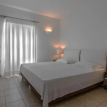מלון Lofos Village 3*