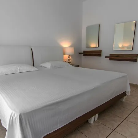Lofos Village 3*
