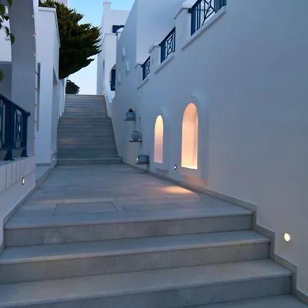 Lofos Village Chora